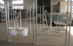 bucket bracket